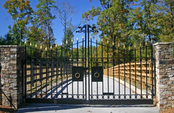 Traverse City Driveway Gate Service